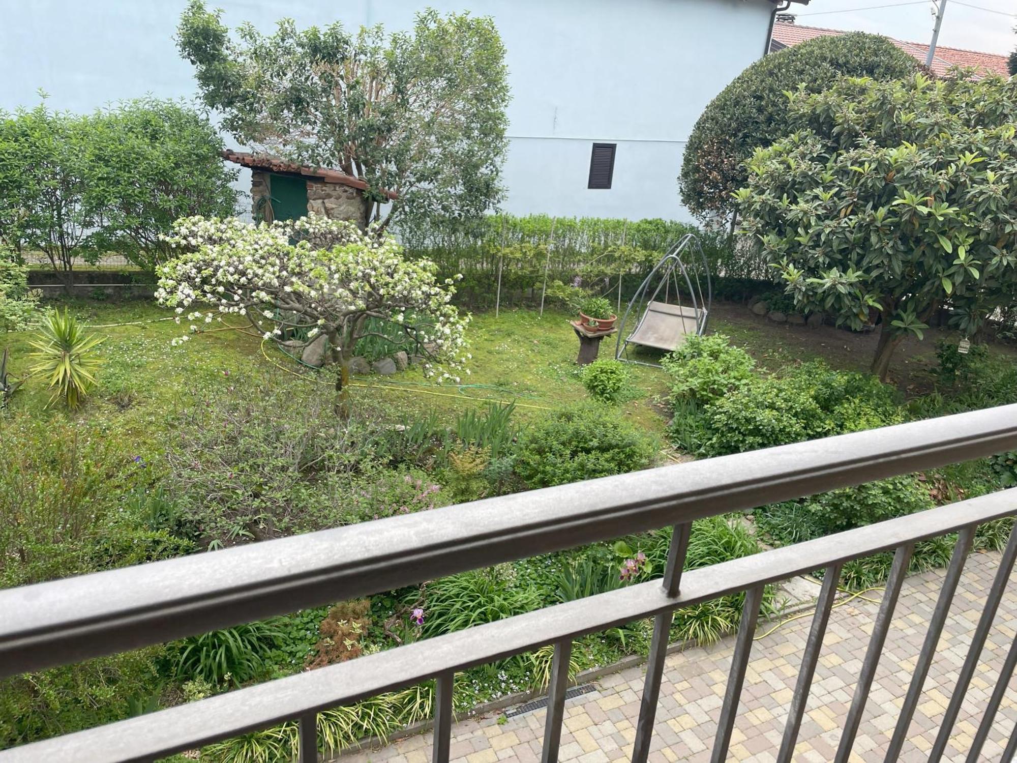 Bed & Breakfast Con Vista Giardino E Piscina Borgofranco d'Ivrea Zimmer foto